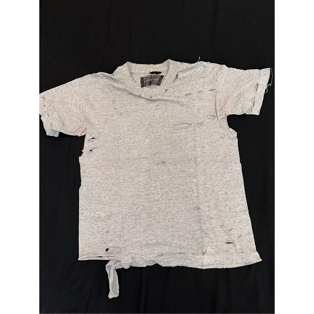 REFORMATION SIZE S gray women’s t shirt with rips